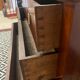 Commode Empire, époque début du XIXe siècle en bois de placage acajou