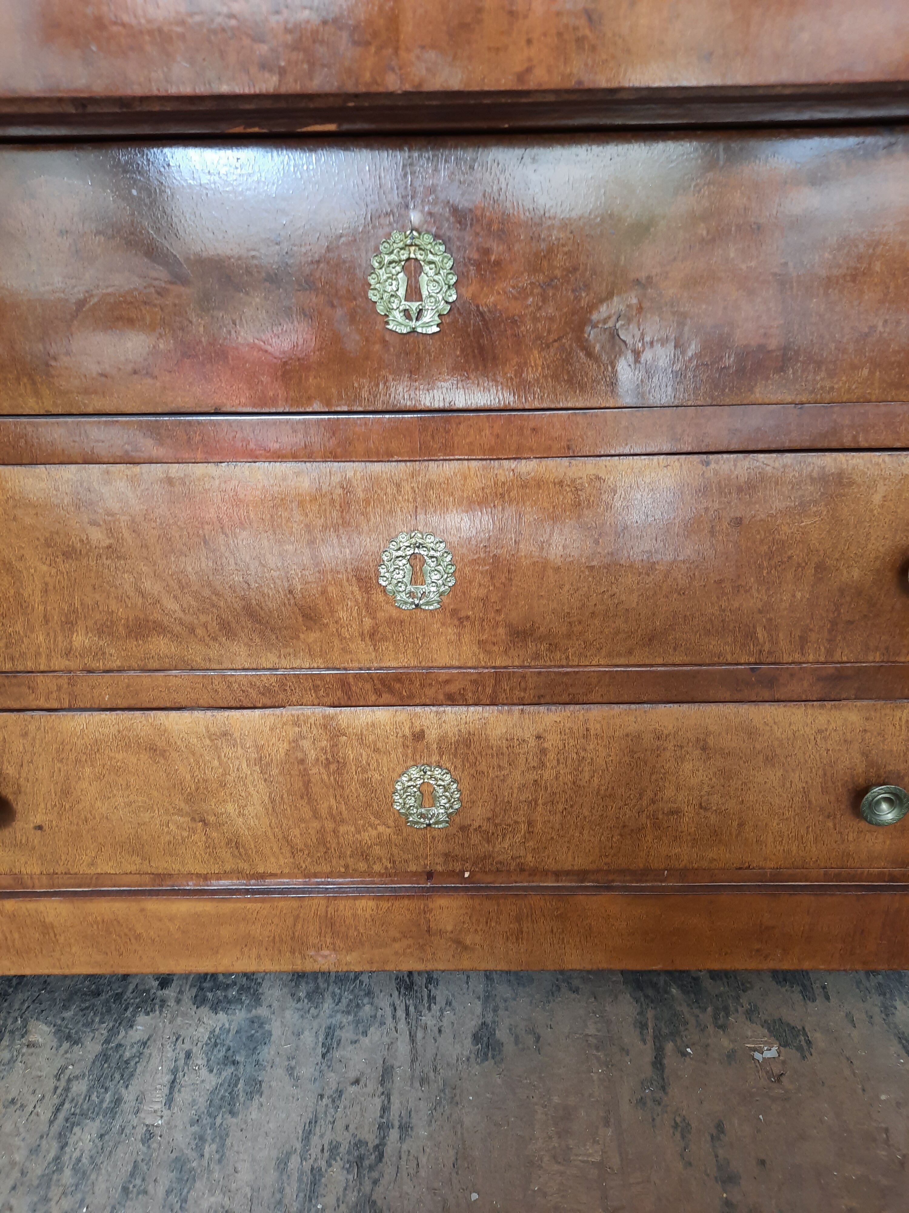 Empire style commodity