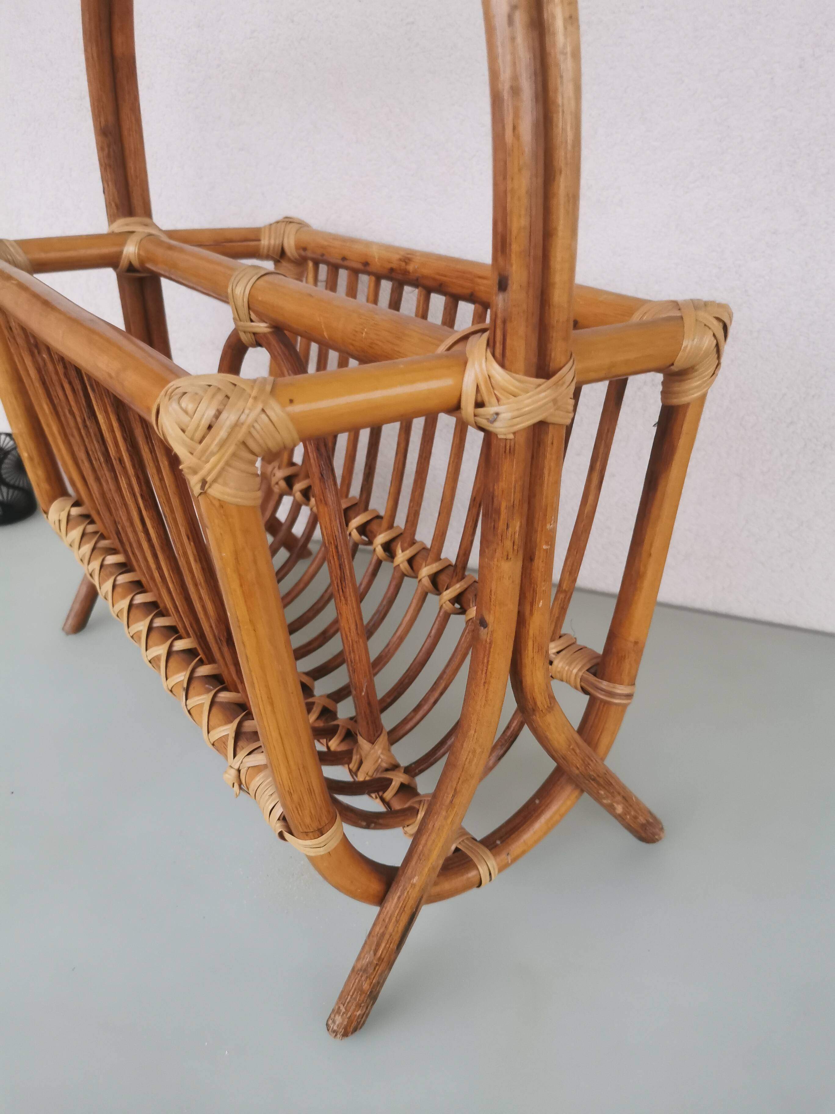 Rattan magazine rack