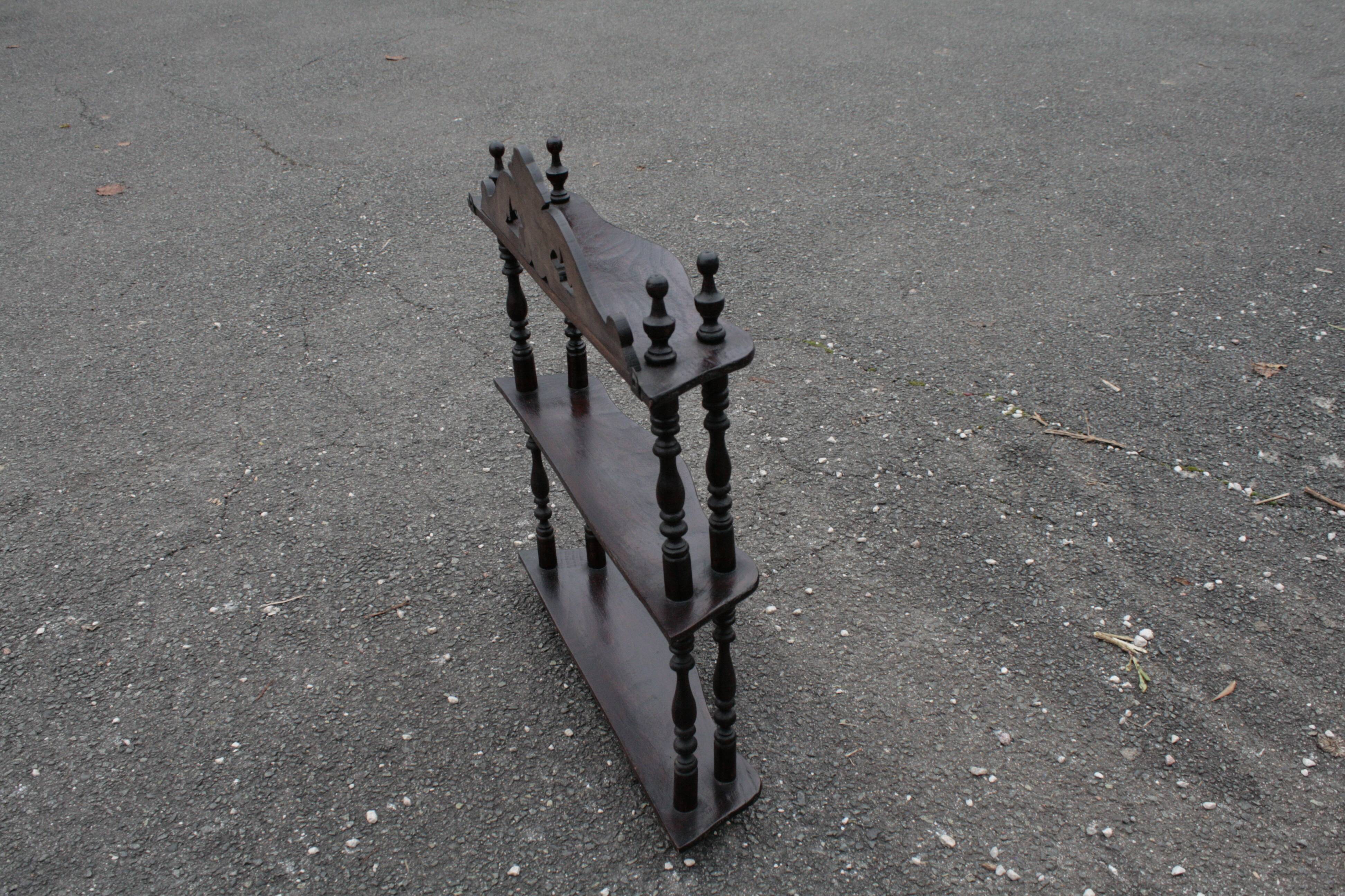 Napoleon III style shelves