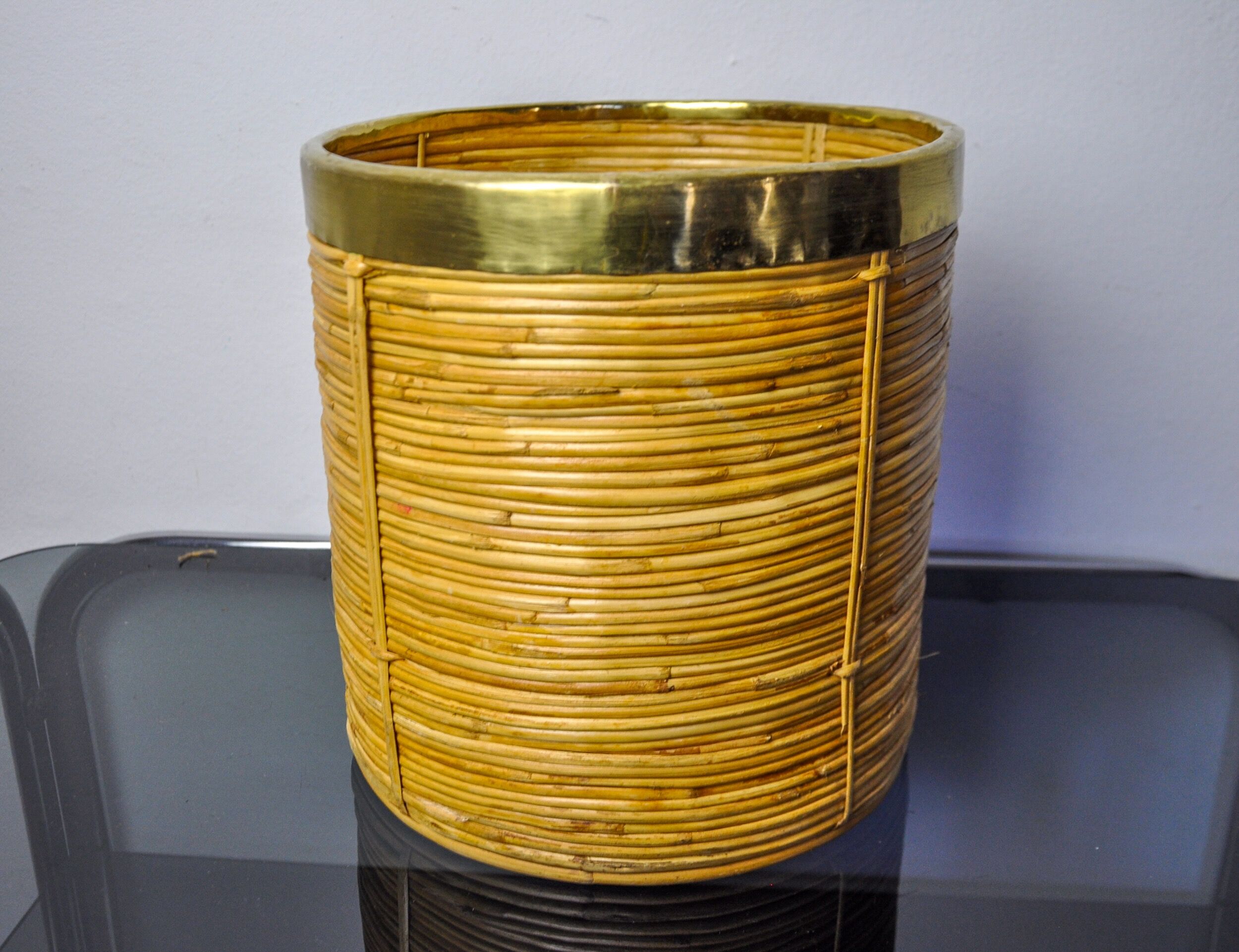 Rattan and brass book basket, Italy, 1970, 25 diam