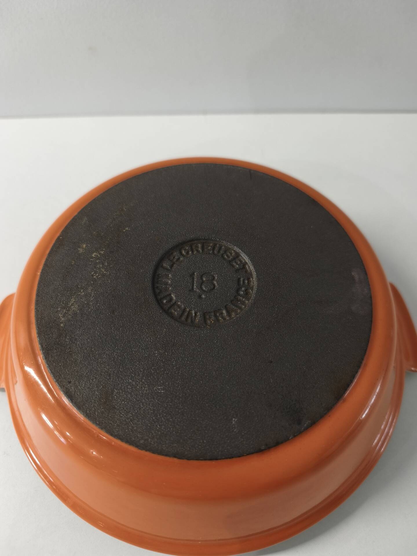 Round enamelled cast iron gratin dish Le Creuset