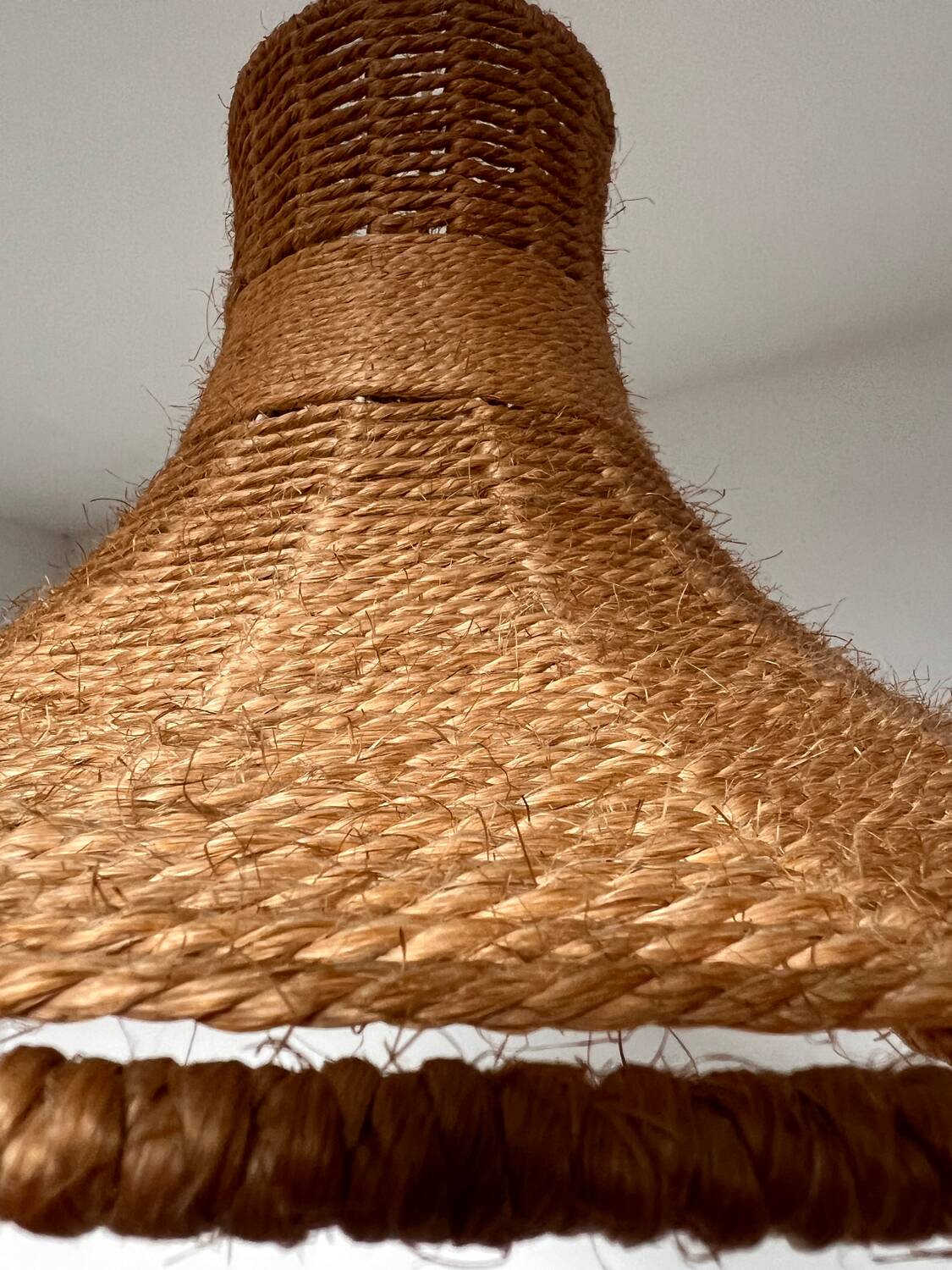 Large vintage rope pendant lamp design from the 70s