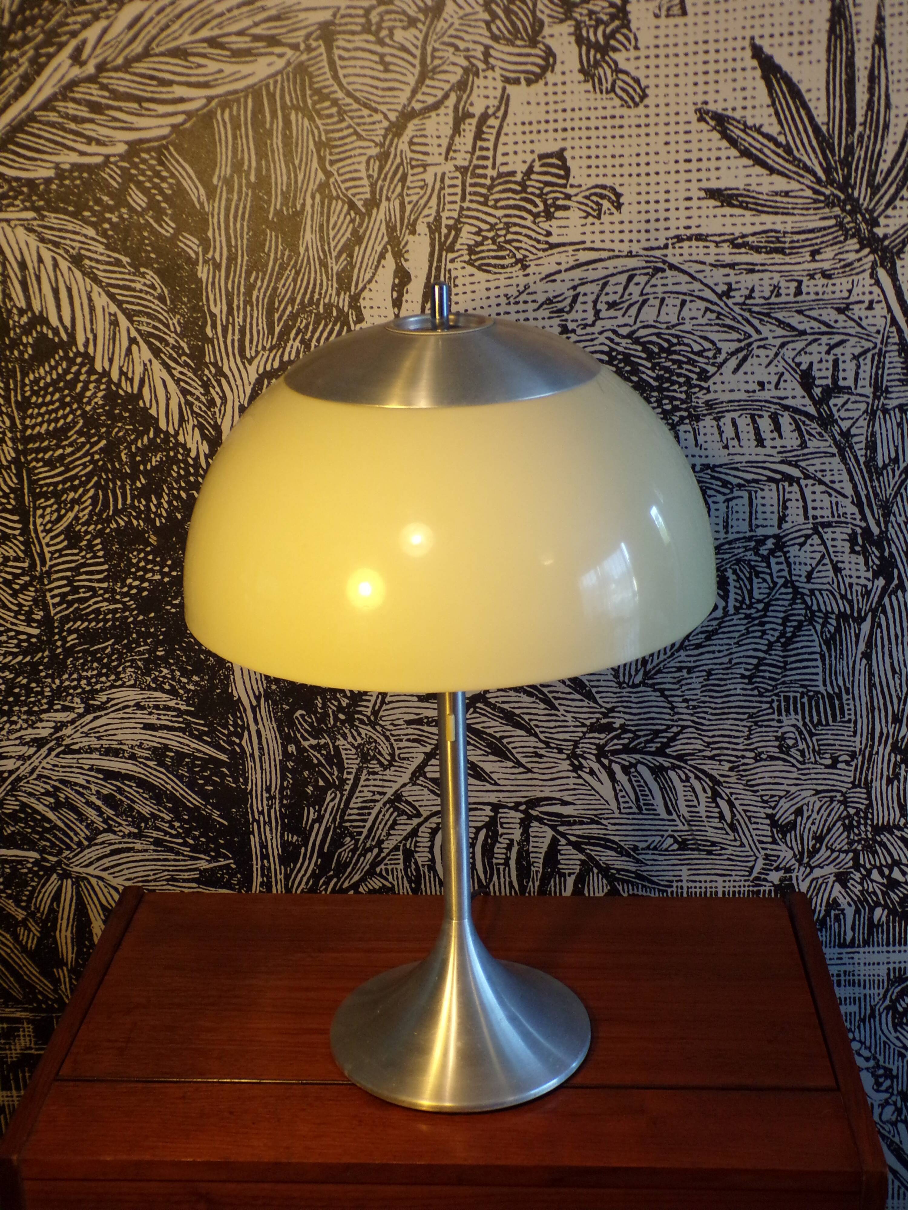 Unilux mushroom lamp