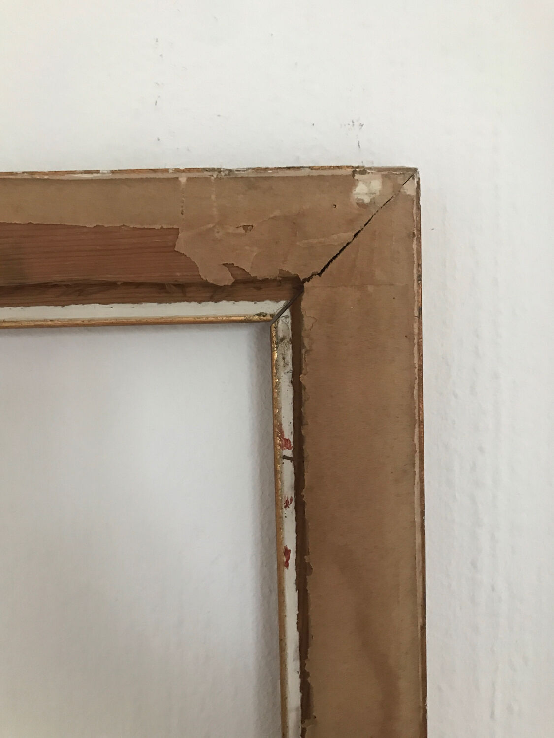 Carved gilded wooden frame 52x68.5 cm