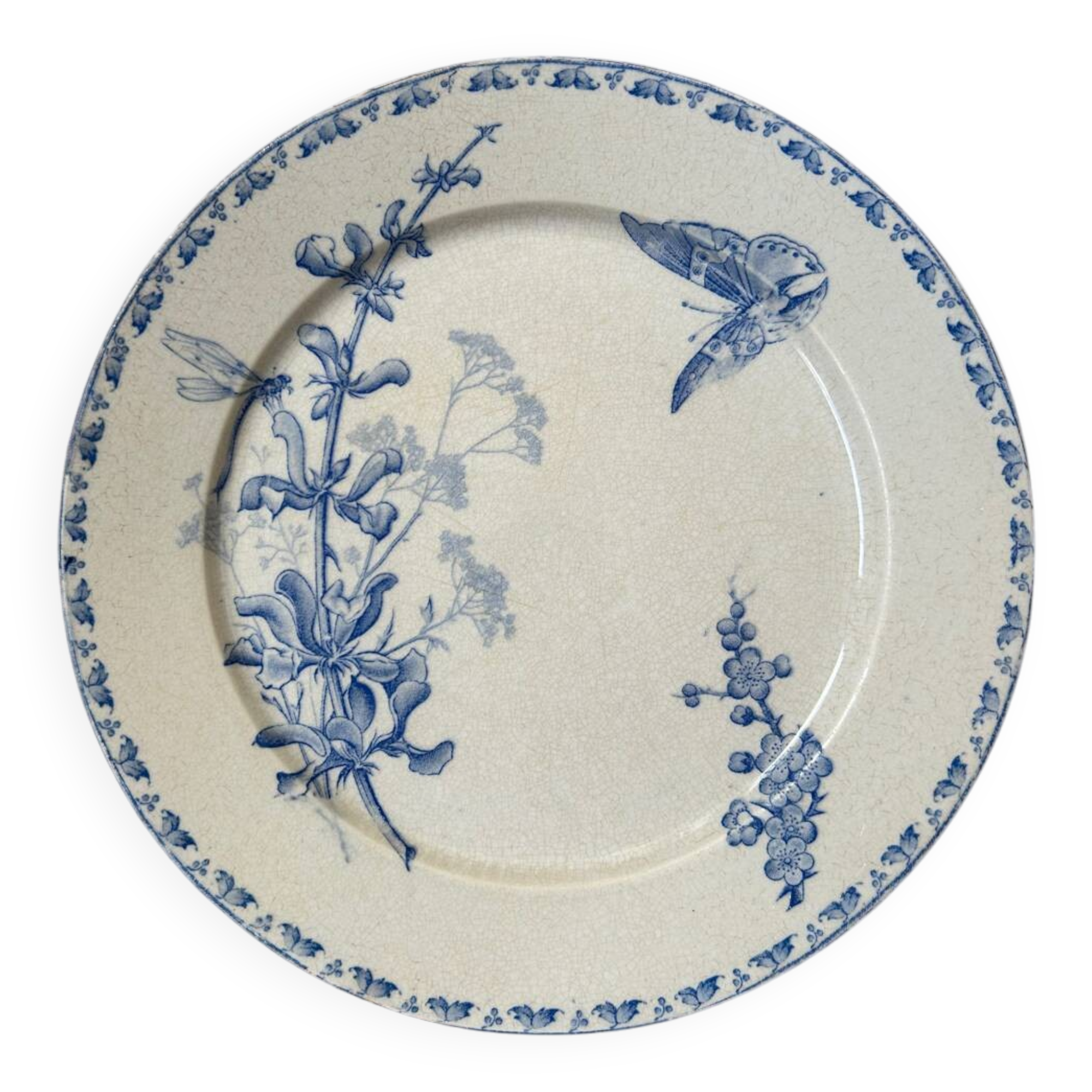 Assiette plate ancienne Terre de Fer « Carmen »