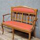 Banquette époque Art Nouveau en bois clair et marquéterie vers 1900