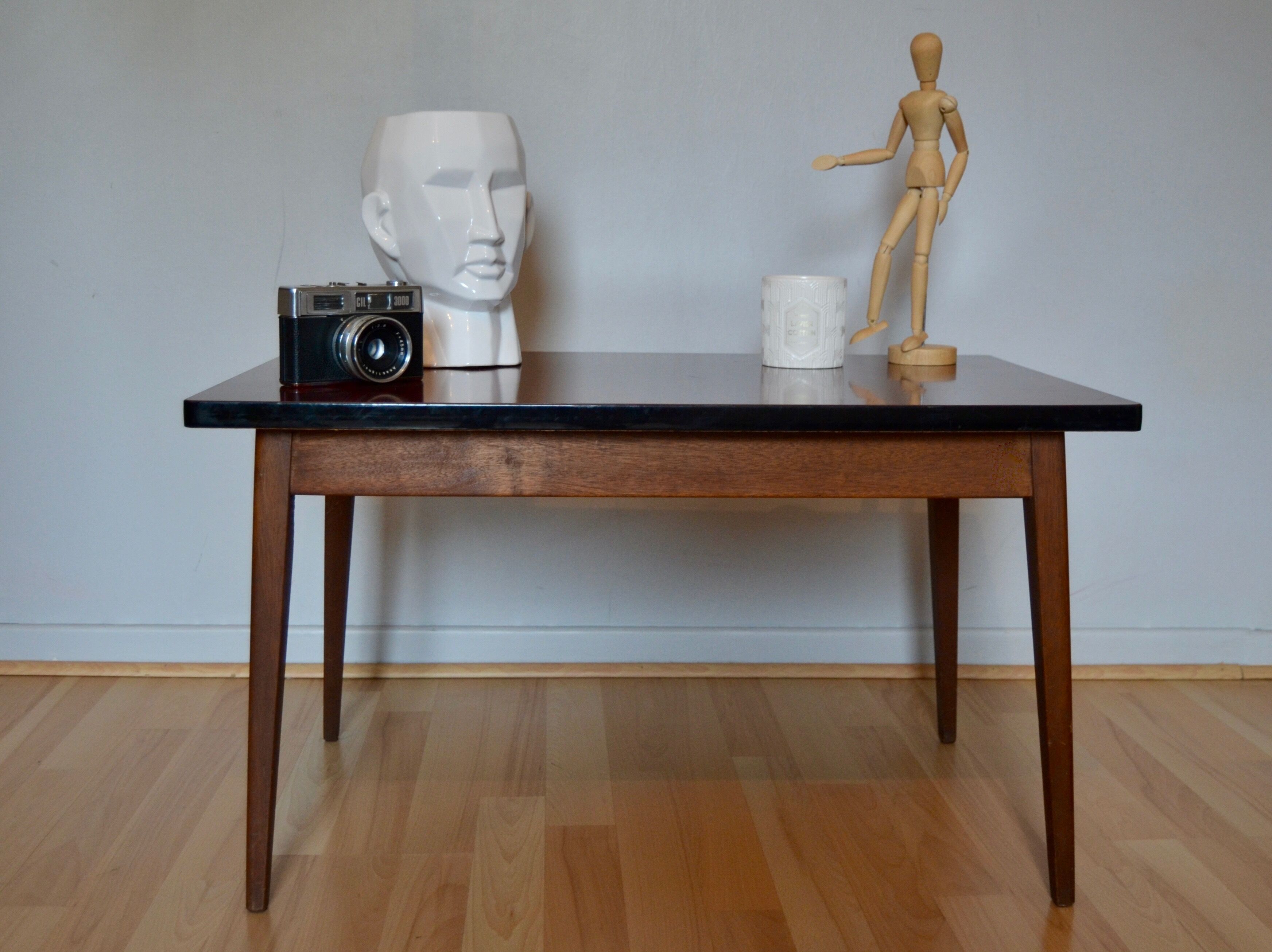 Bordeaux formica feet compass coffee table