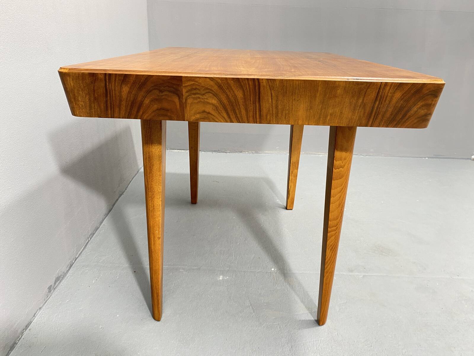 Table à manger réglable en noyer par Setona, années 1950, Tchécoslovaquie