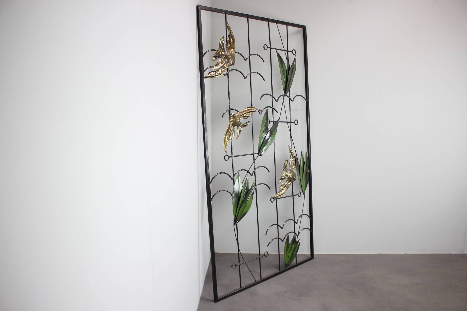 Room divider