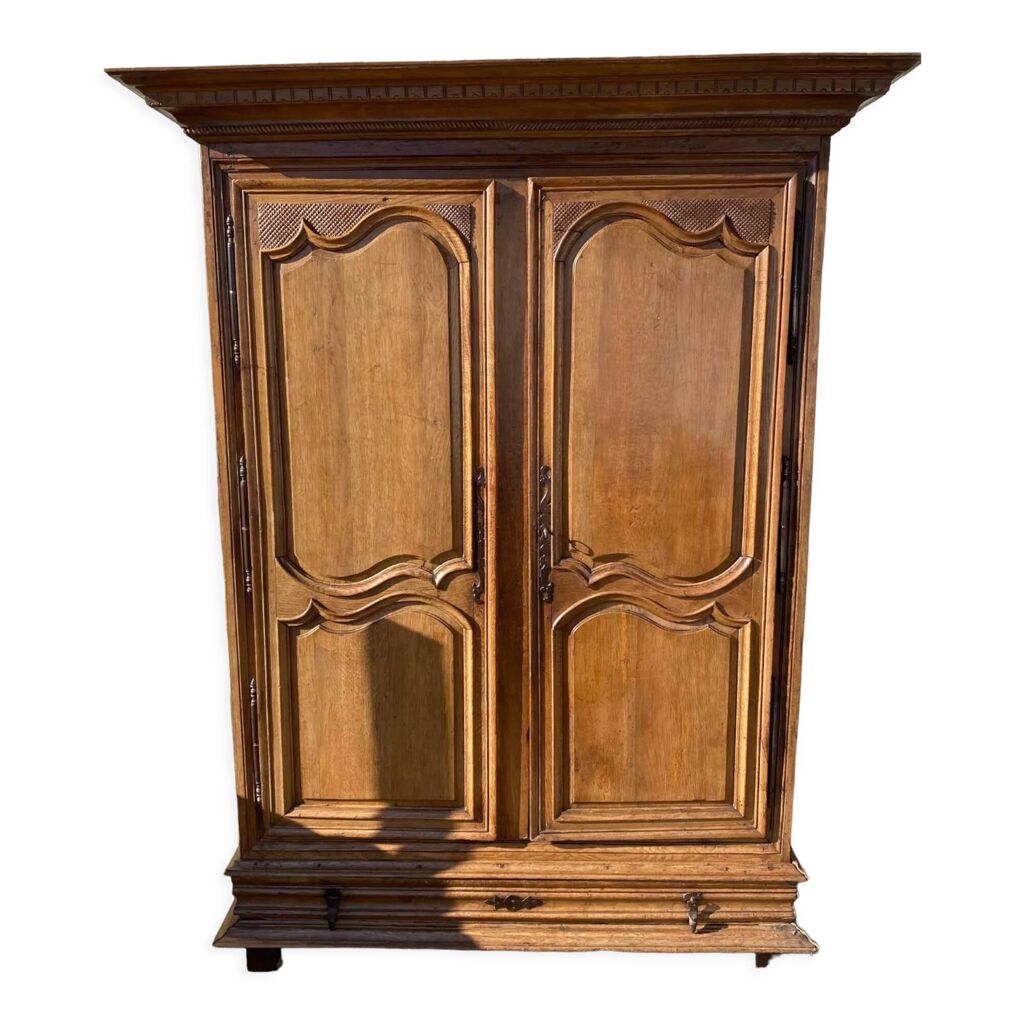 Armoire normande « de mariage » en chêne massif, du XIXème Selency