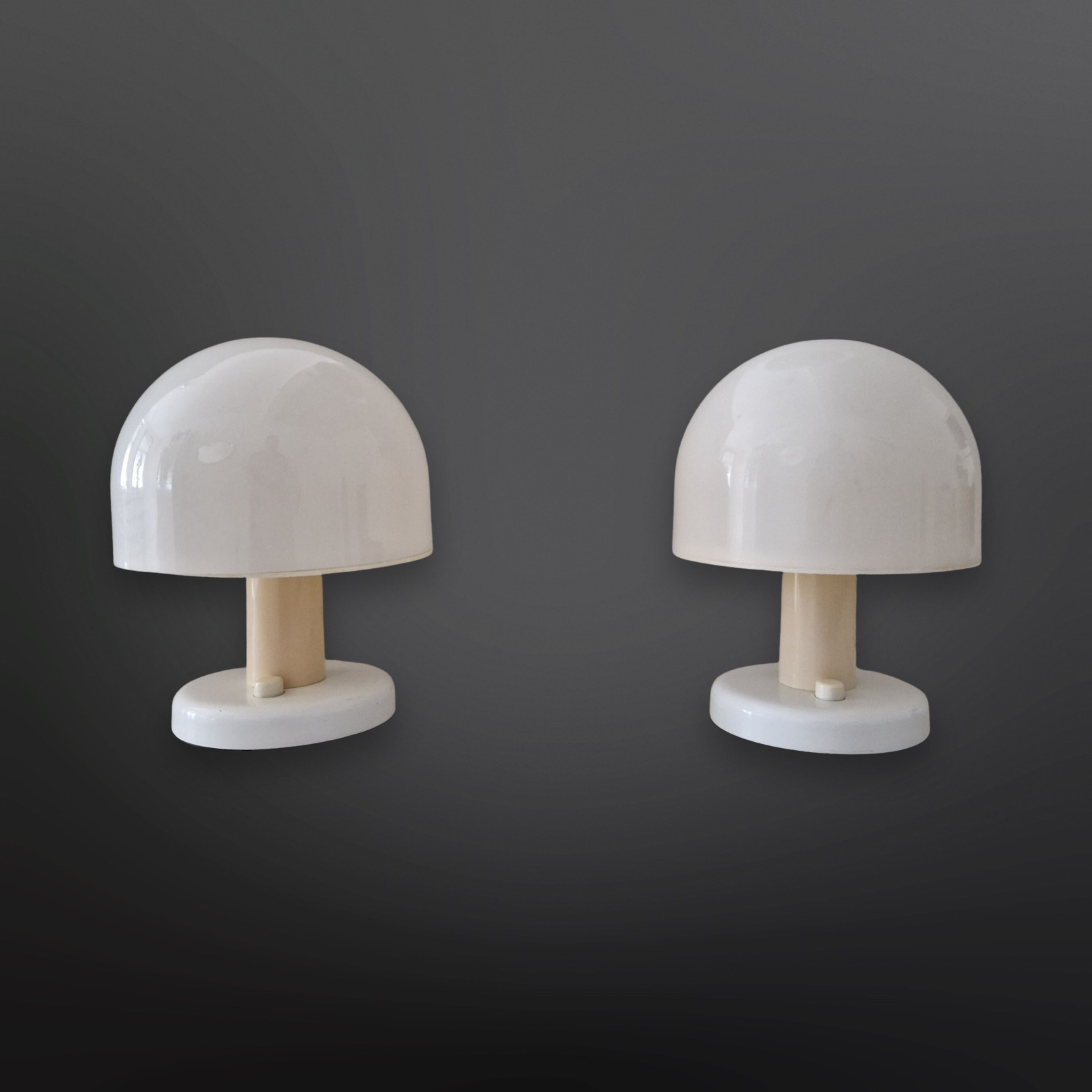Space age mushroom lamps by Harvey Guzzini, Italy 1960s