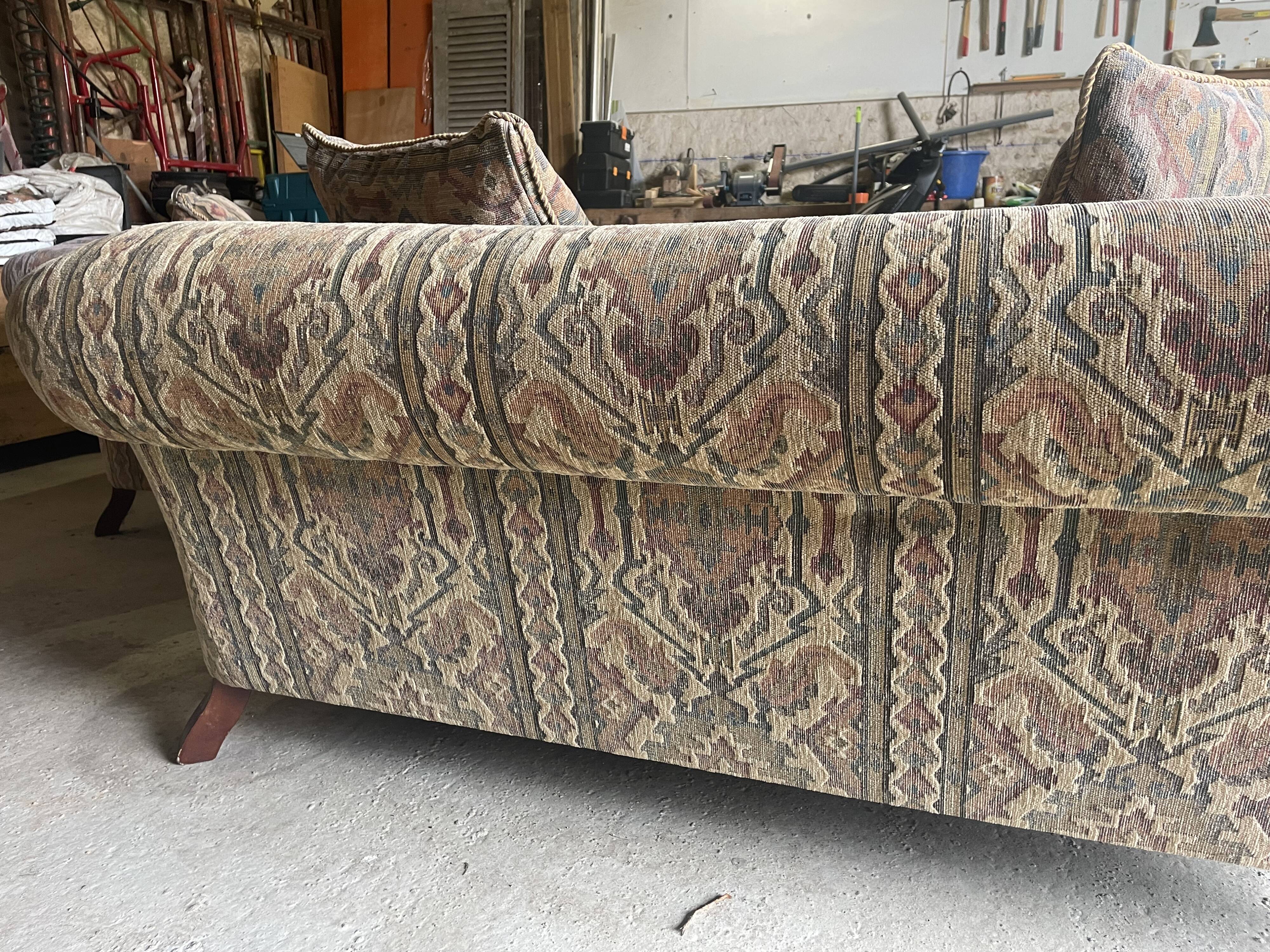 2-seater upholstered sofa