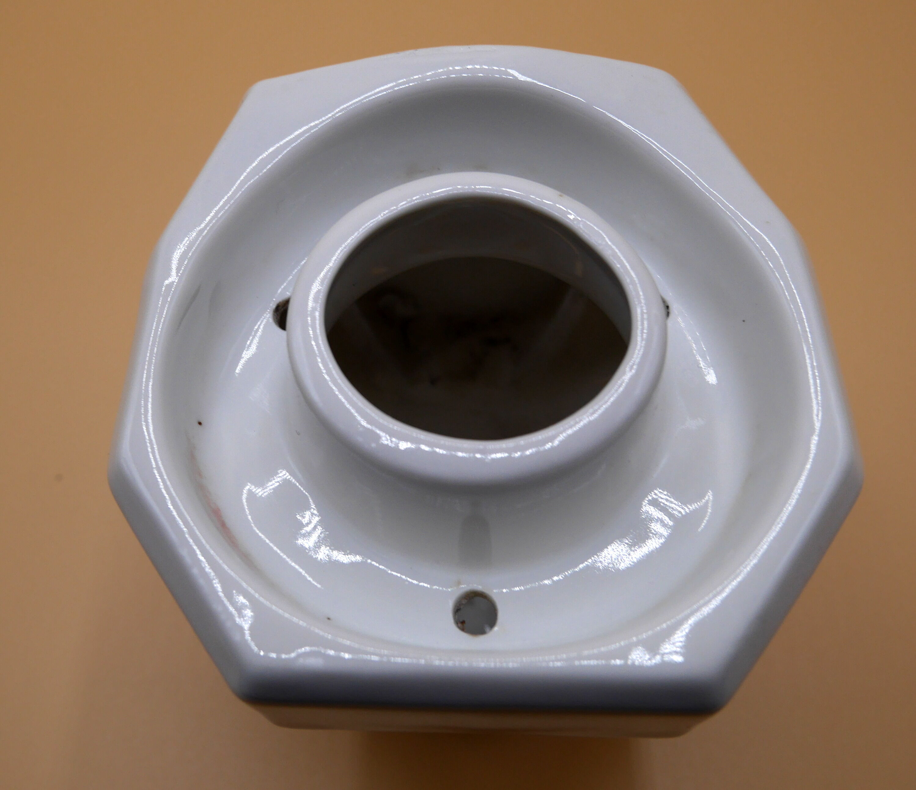 Bathroom wall light