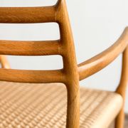 Fauteuil rare modèle 62 par Niels O. Møller en chêne, Danemark