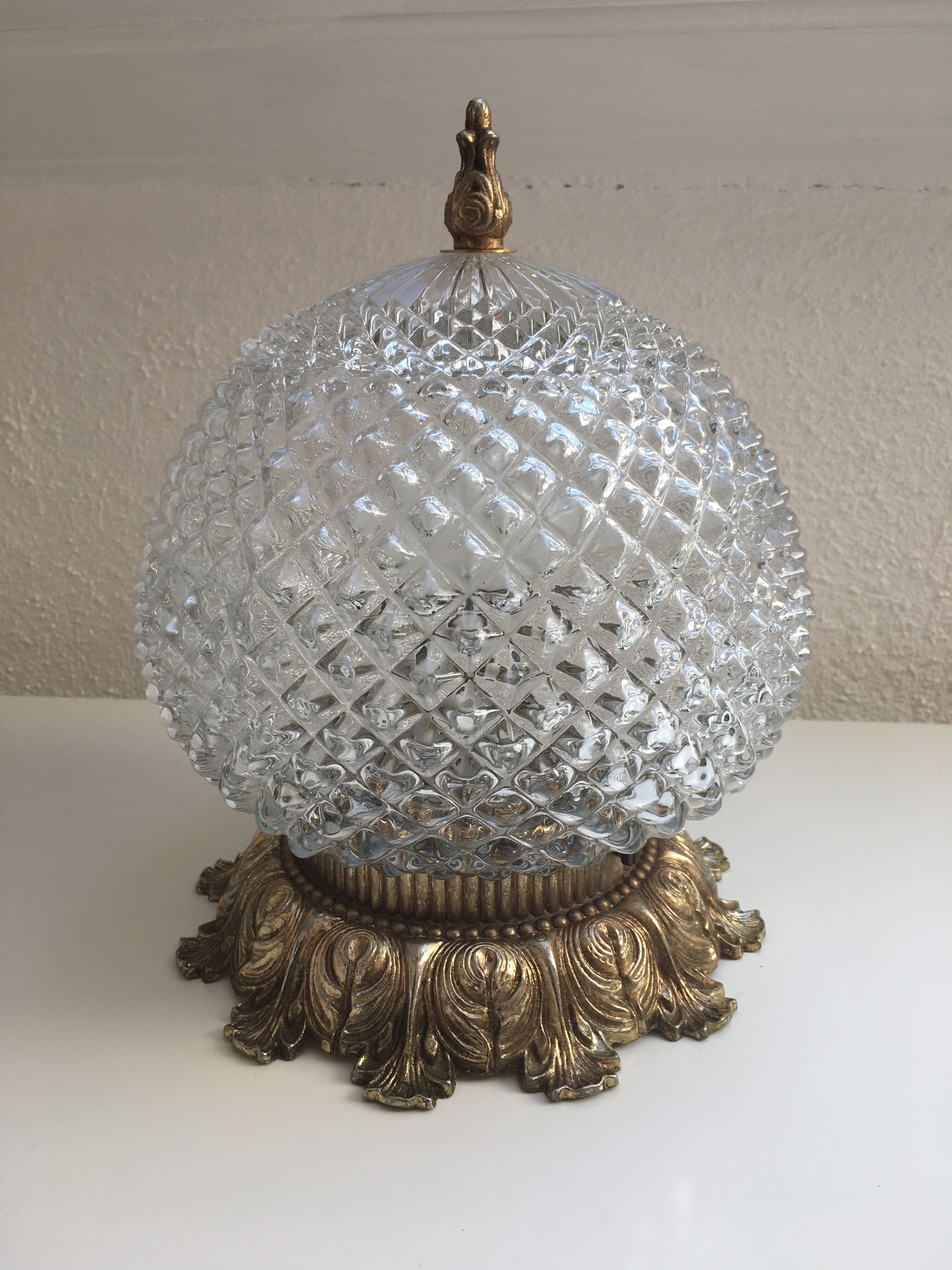 Diamond tipped ceiling lamp