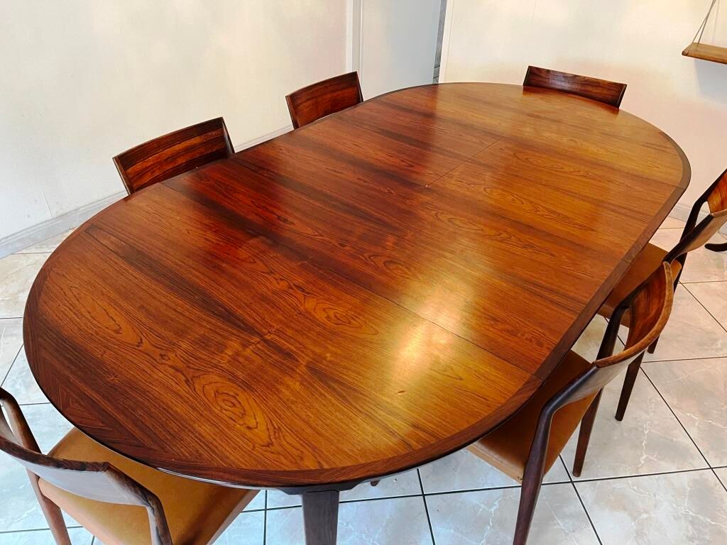 Mle 38 rio rosewood dining table by Henry Rosengren Hansen and 6 matching chairs