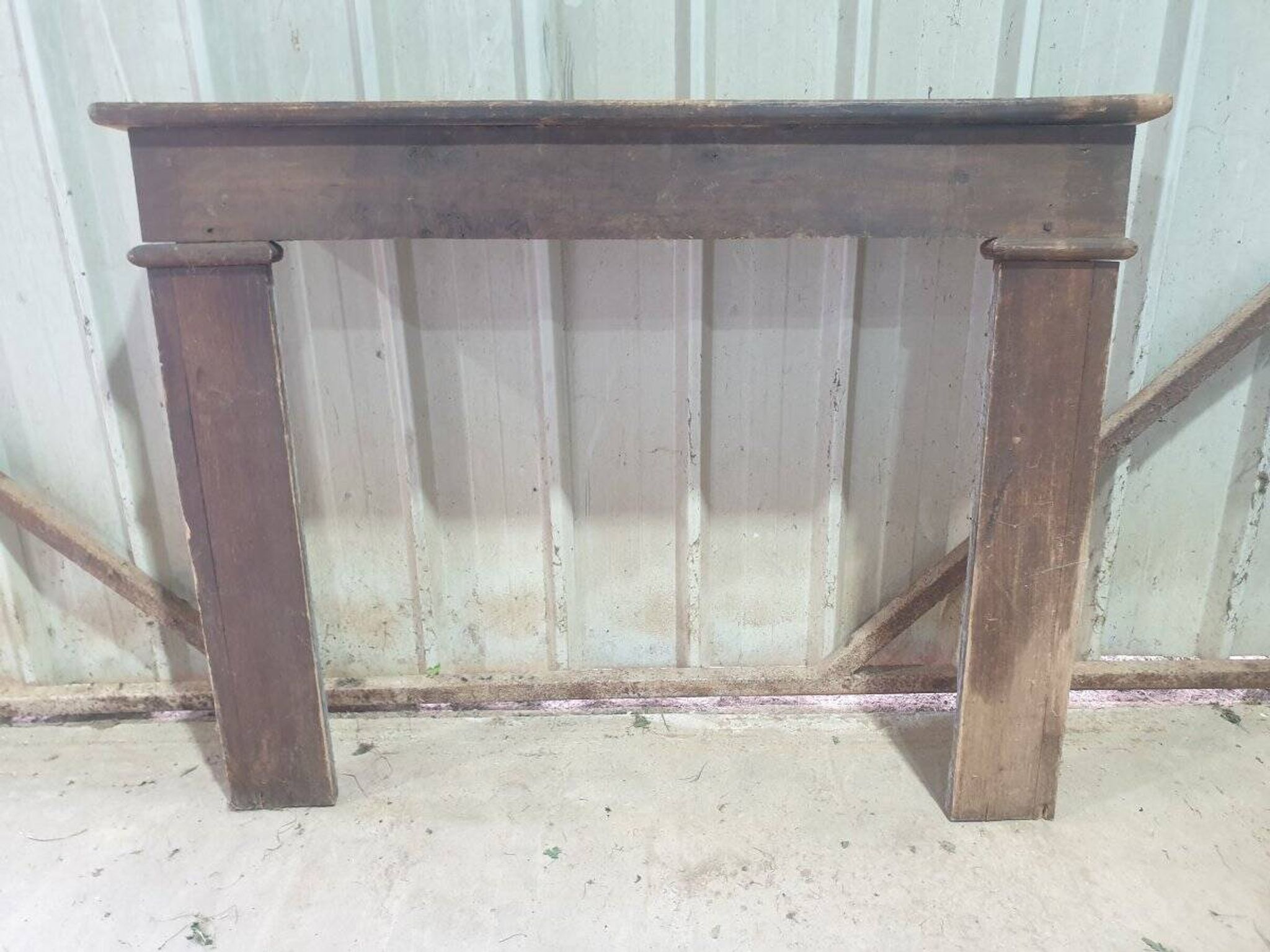 Country-style fireplace surround - stained poplar - late 19th century