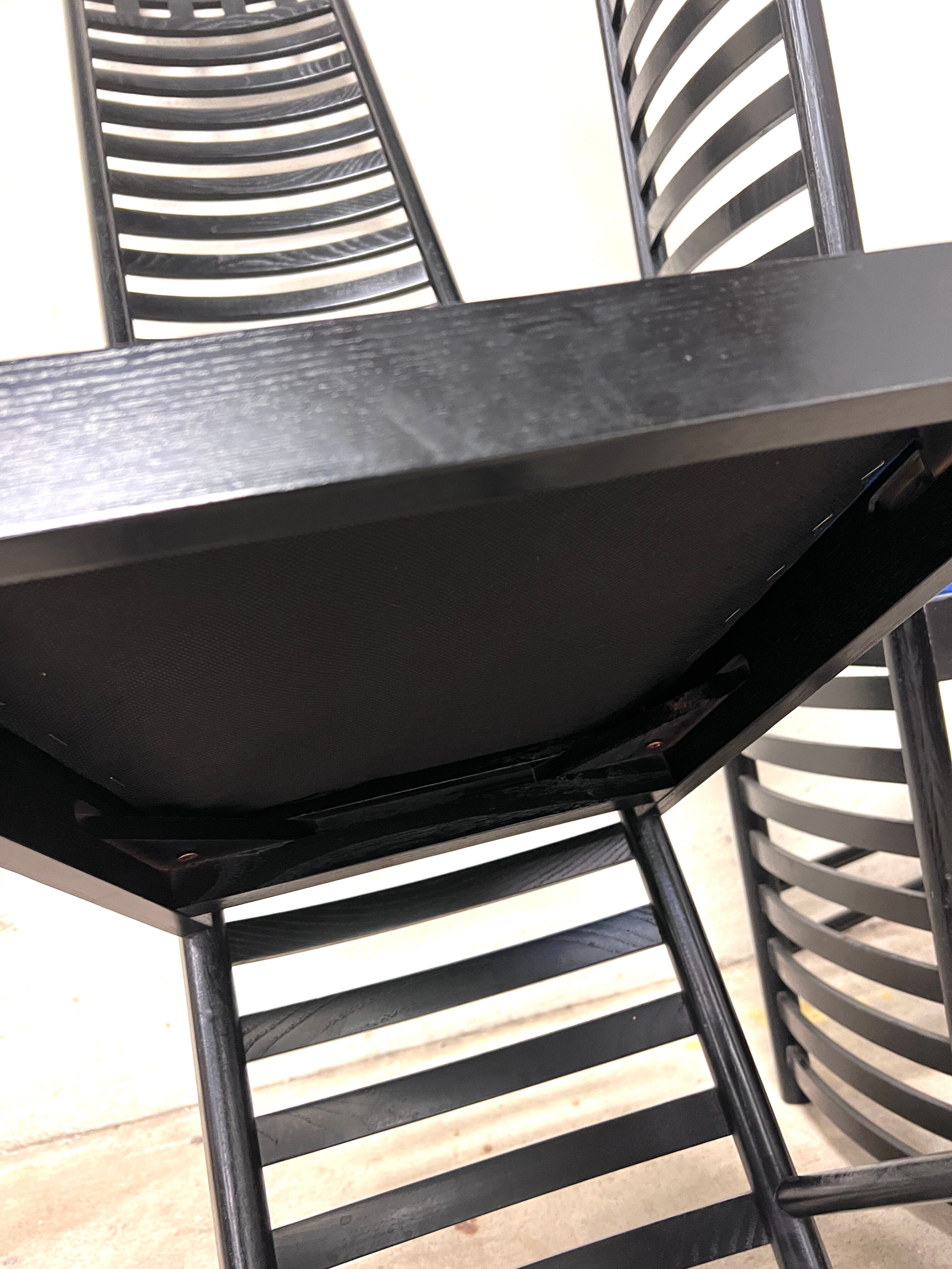 Paire de chaises Hill House par Mackintosh