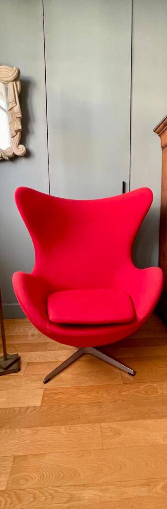 Egg by Arne Jacobsen