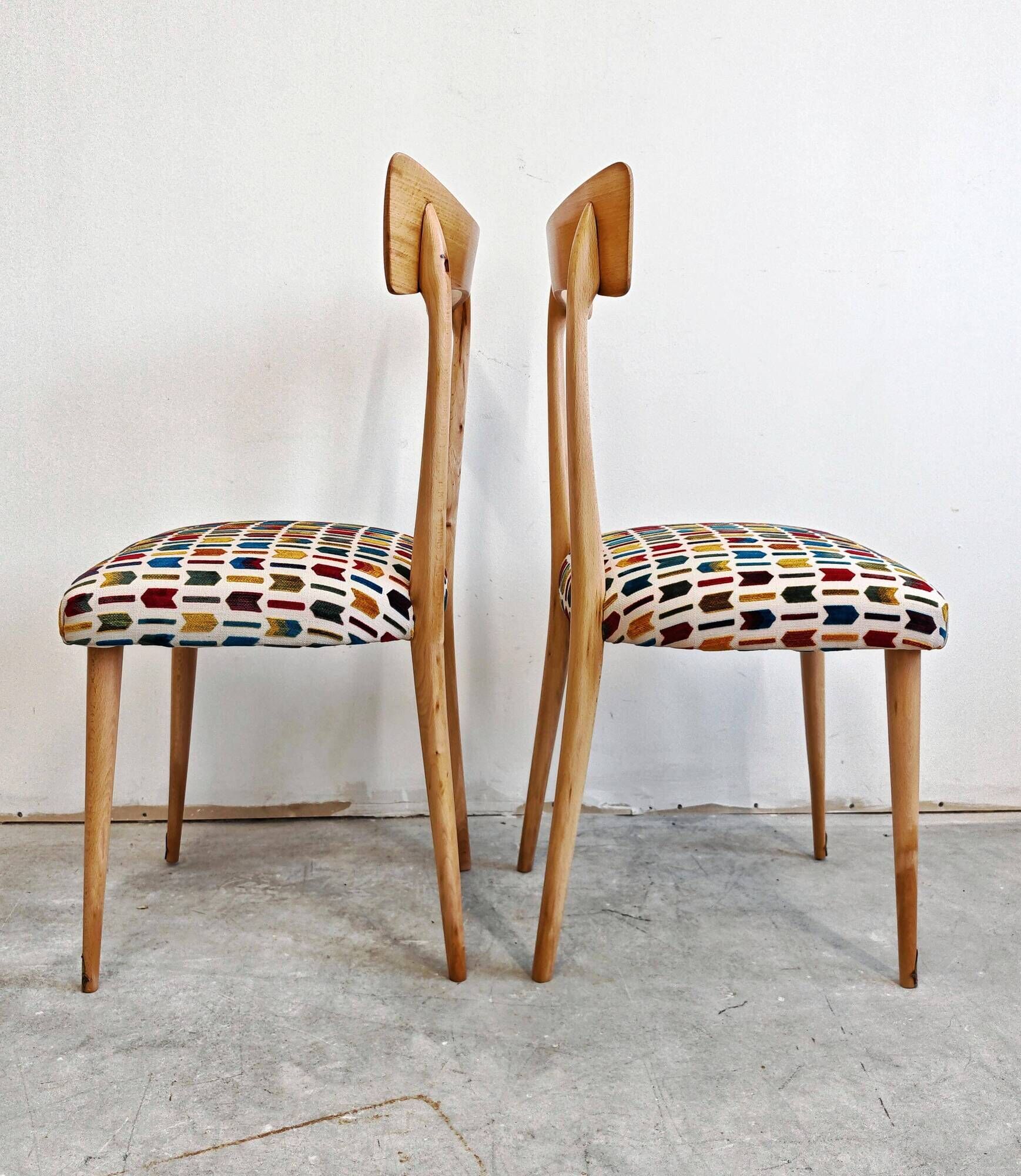 Set of 4 Mid-Century Modern Bowtie dining chairs by Ico Parisi
