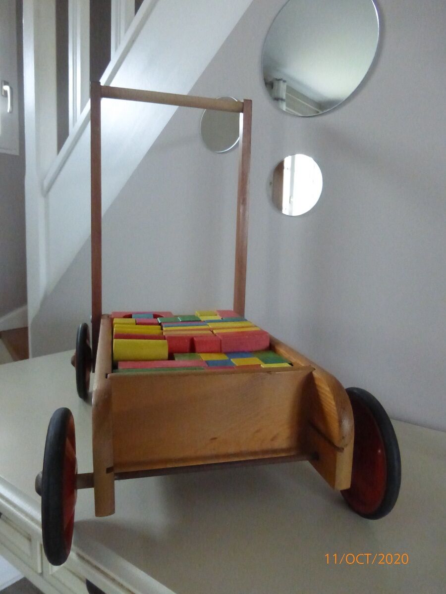 Chariot en bois