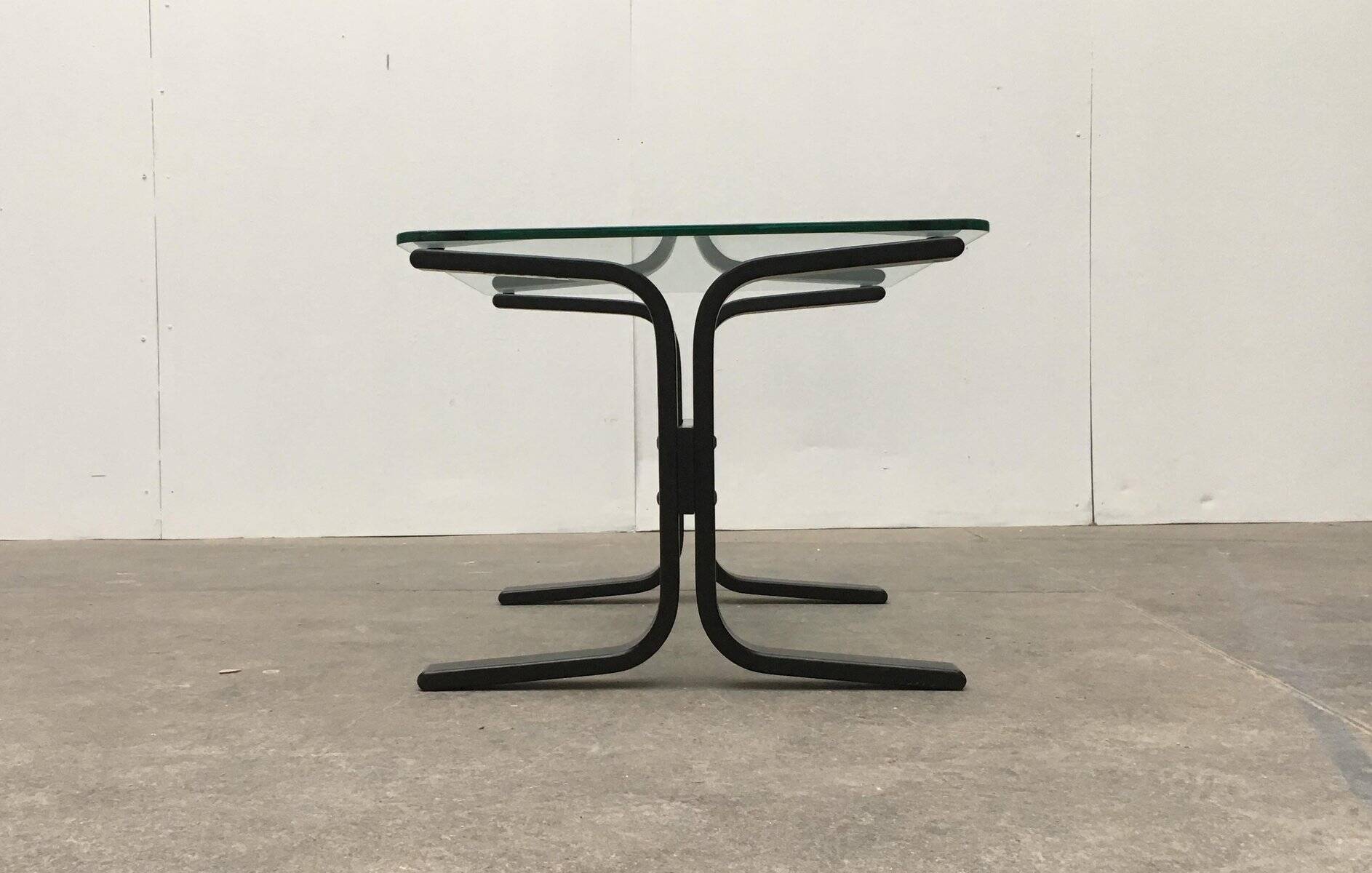 Mid-century Norwegian Siesta glass side table by Ingmar Relling for Westnofa.