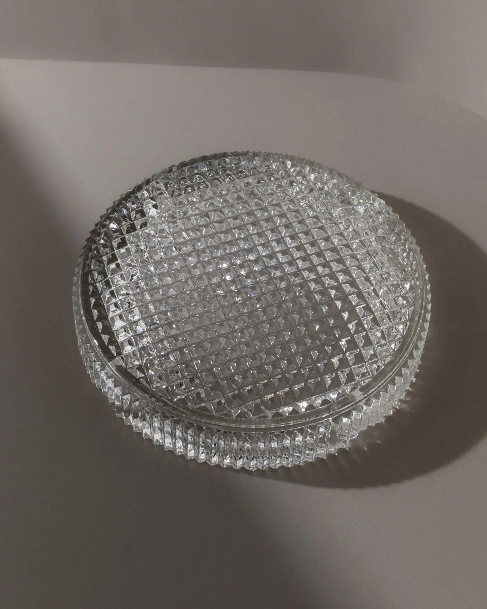 Large vintage Murano glass ashtray - textured glass - timeless design from Italy in the 1960s - elegant gift idea, retro table decoration.