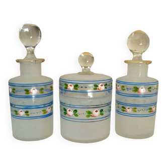 Toiletry bottles, perfume, frosted crystal, enameled and gilded powder compact, circa 1900