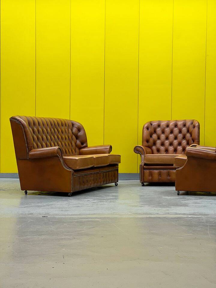 Vintage Chesterfield Brown Leather High Back sofa and Armchairs, Set of 3