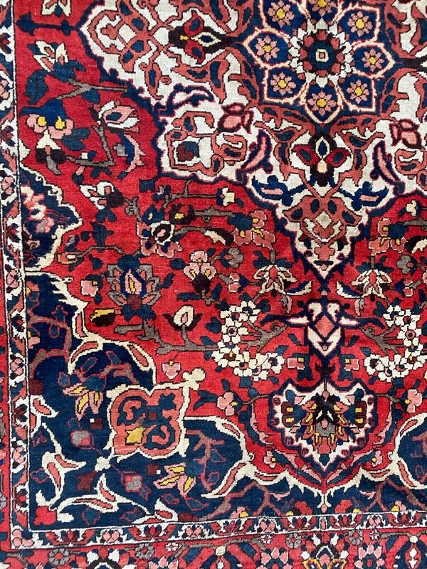 Old Persian rug Bakhtiar 210x300 cm
