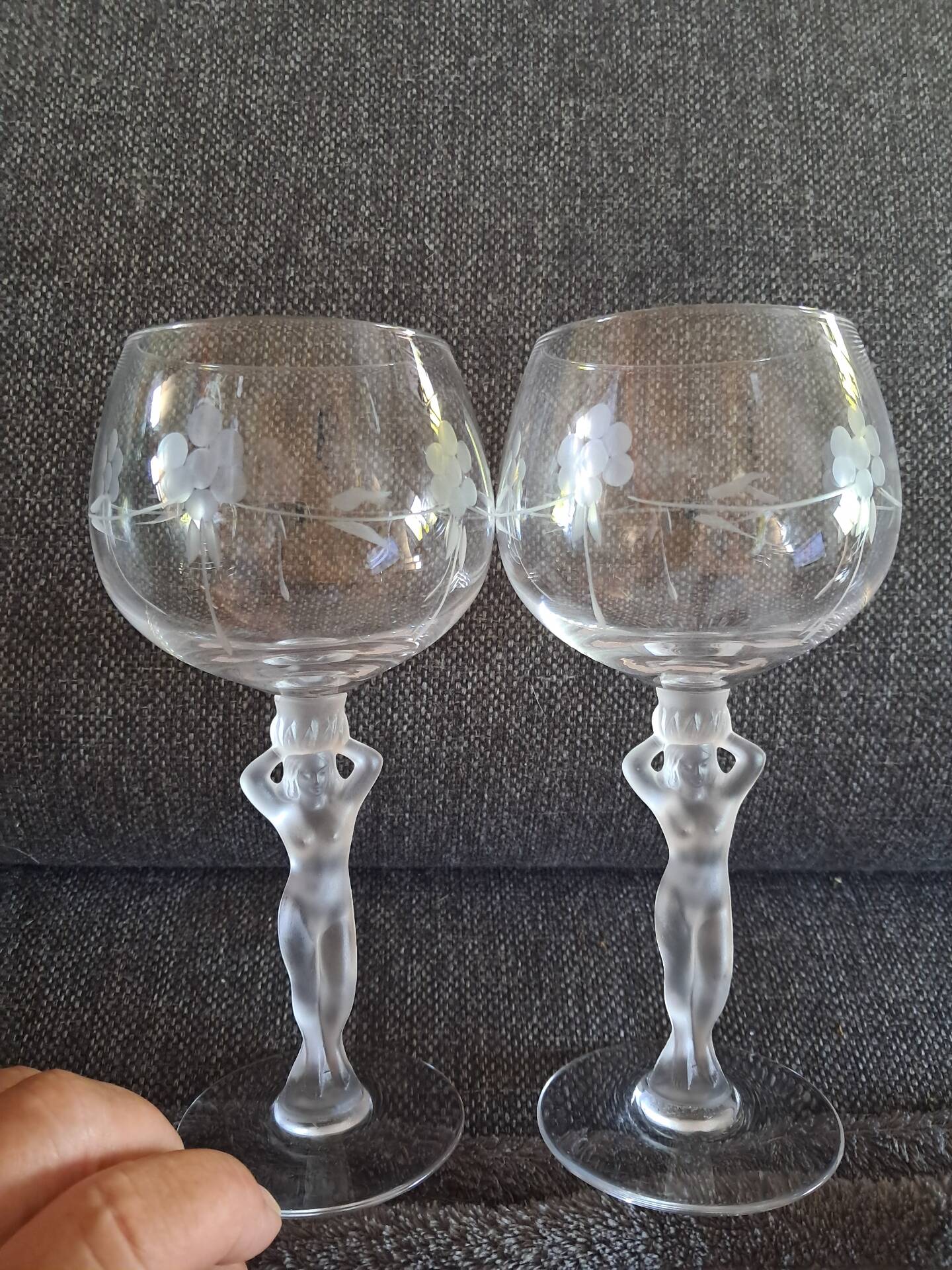 2 crystal wine glasses from Bayel, 20th century