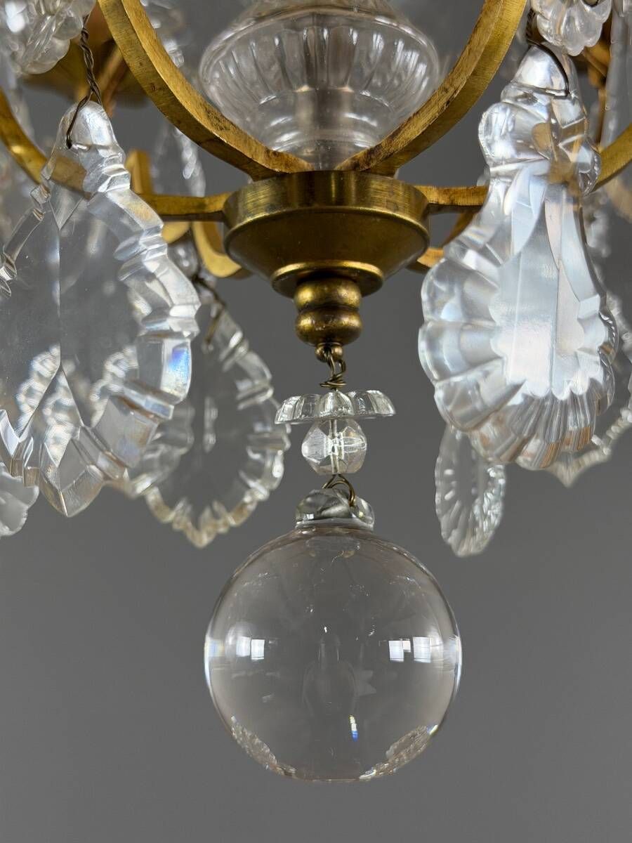 Crystal chandelier and gilded brass, Louis XV style, 19th century.