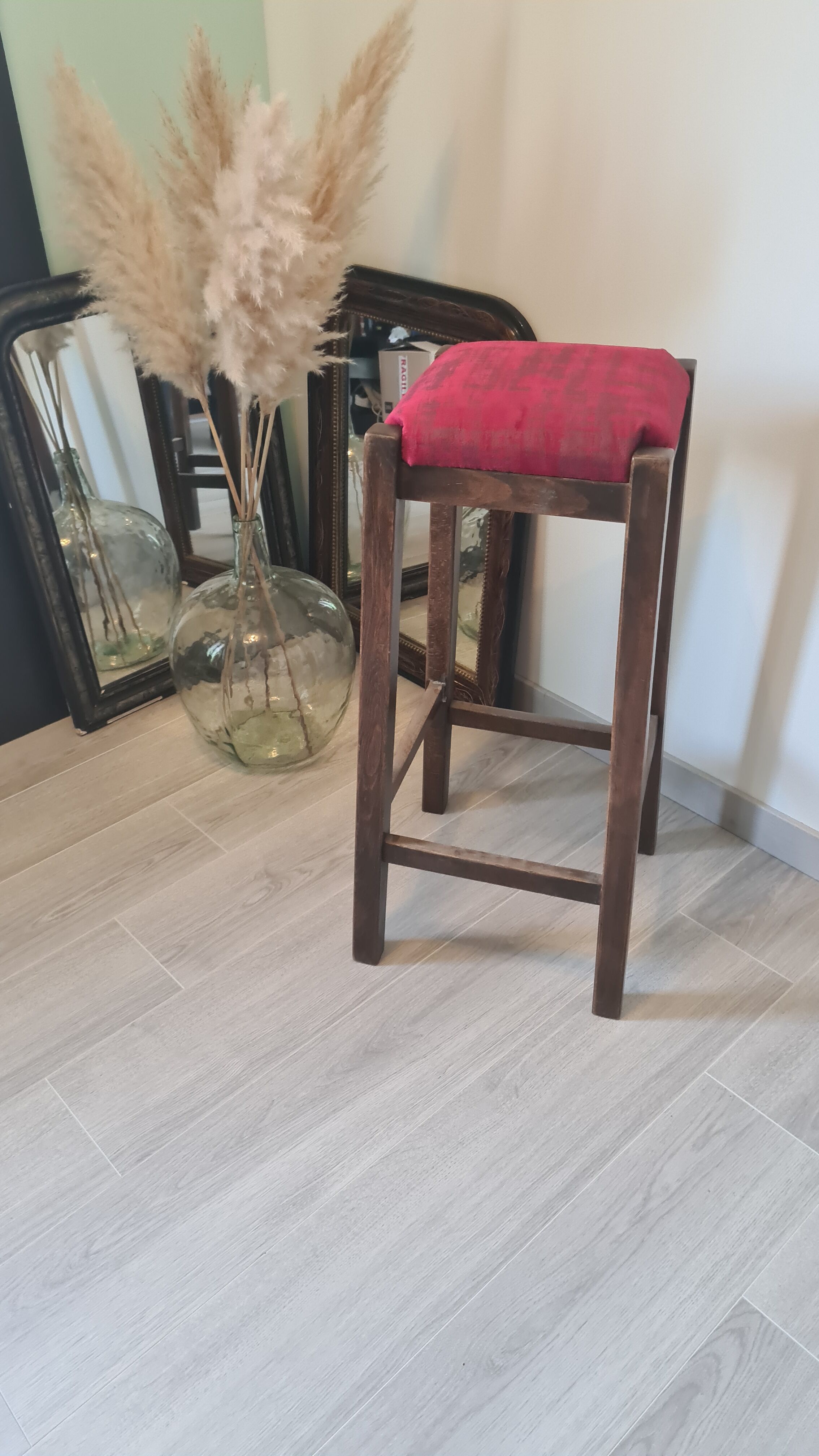 Vintage bar stool