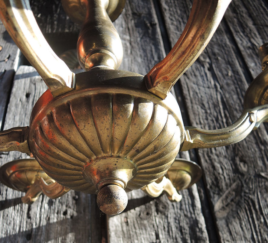 Old chandelier 6-arms in brass or bronze
