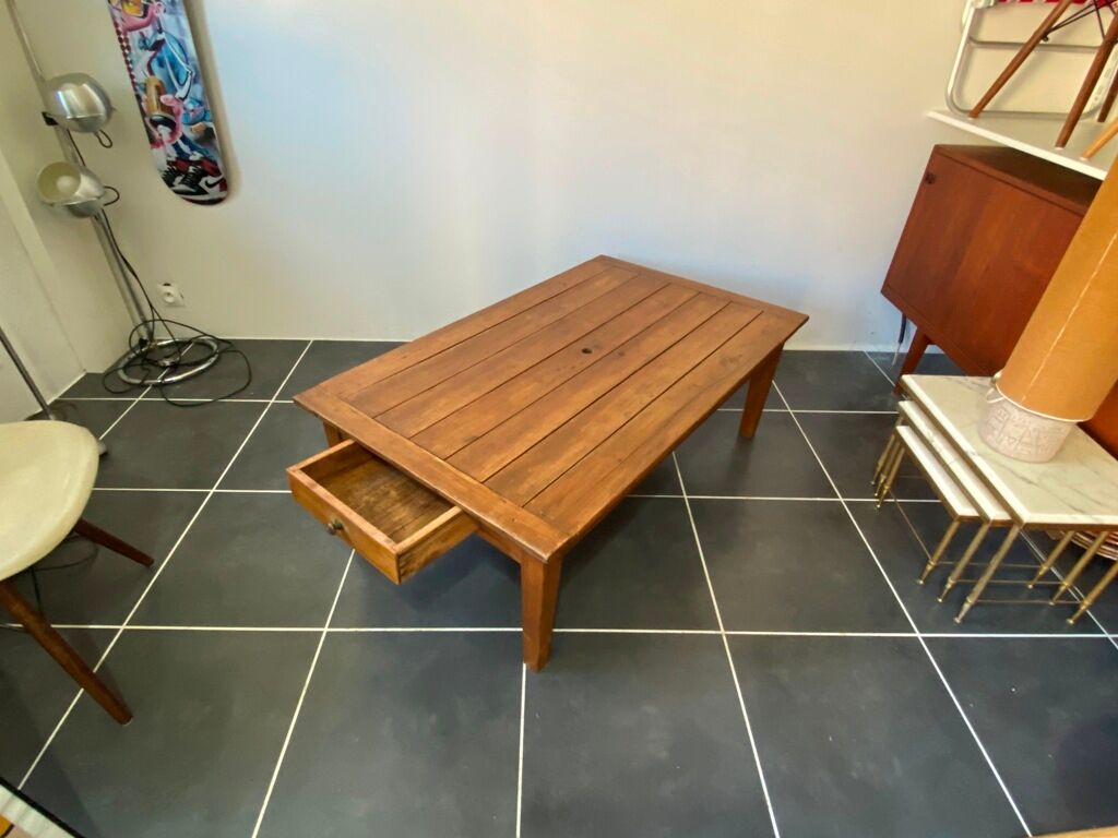 Solid wood coffee table with 1 drawer