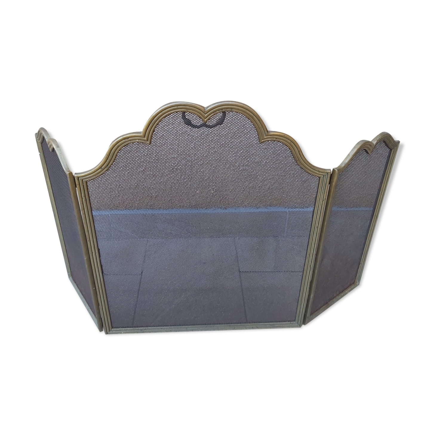 Fire shield brass chimney screen
