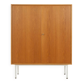 1960s Dresser