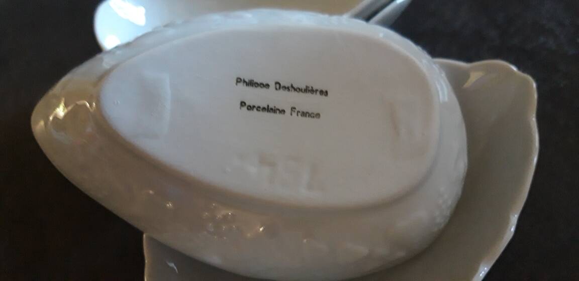 set of 4 white avocado bowls by Philippe Deshoulières