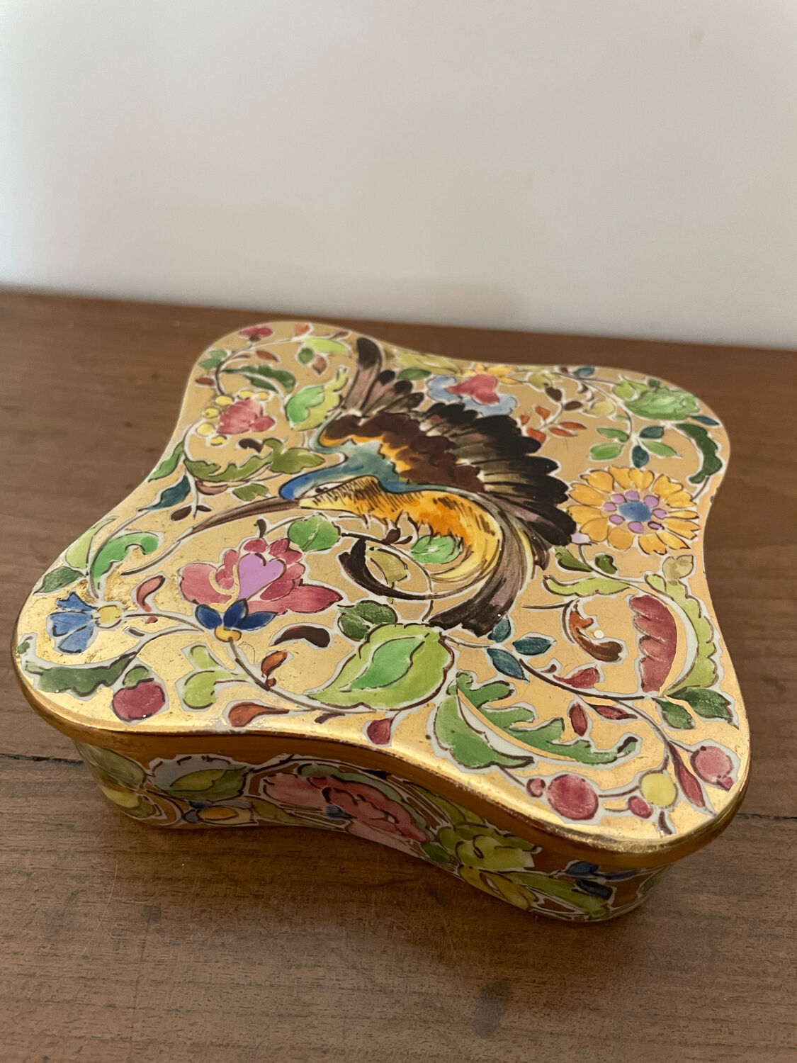 Vallauris Bonbonnière