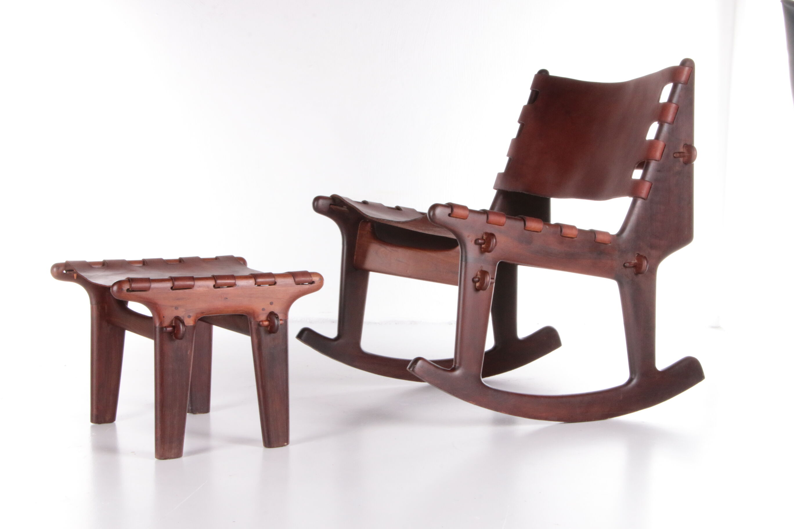 Vintage Design rocking chair design by Angel Pazmino, 1960