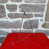 Metal magazine rack