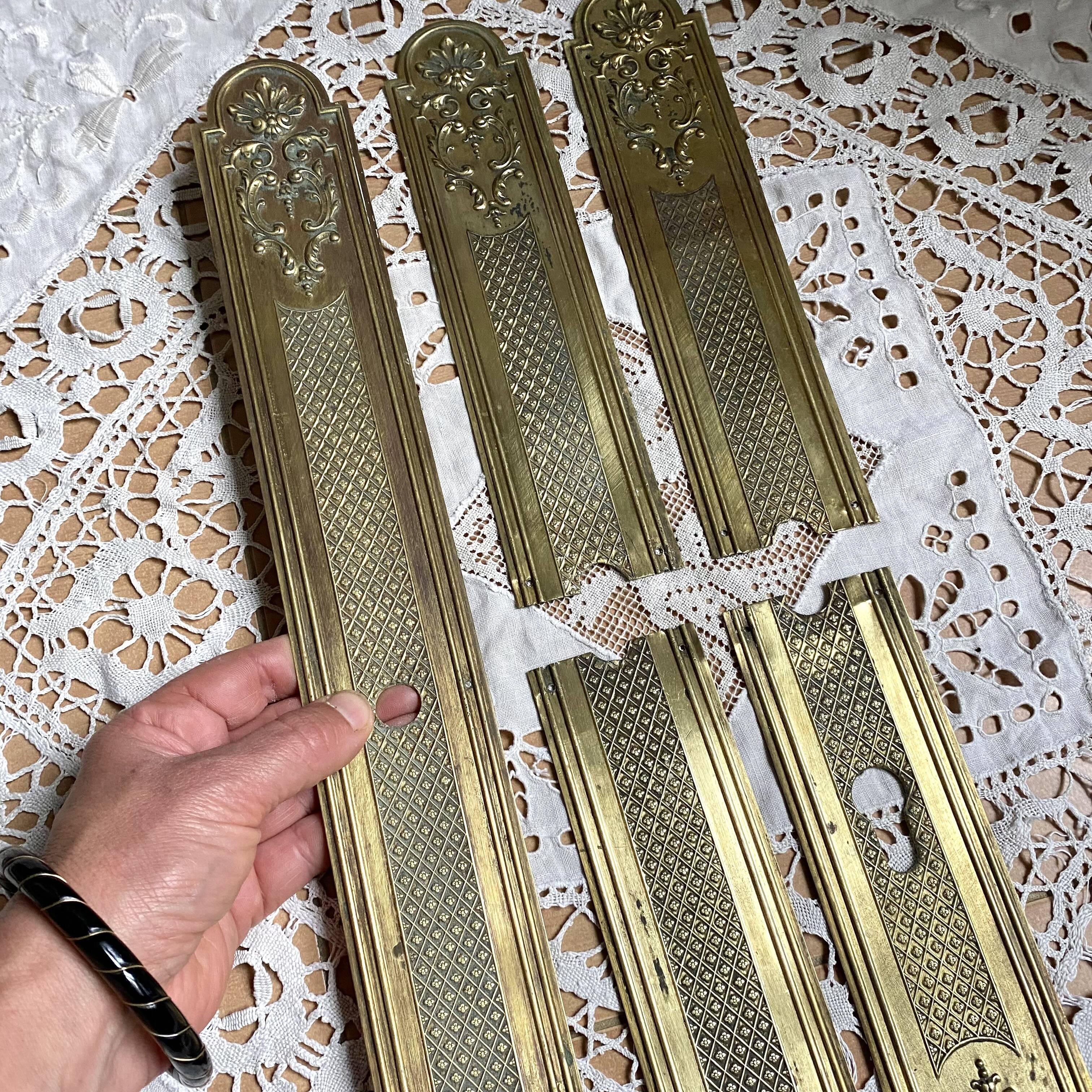 Antique brass cleanliness plates