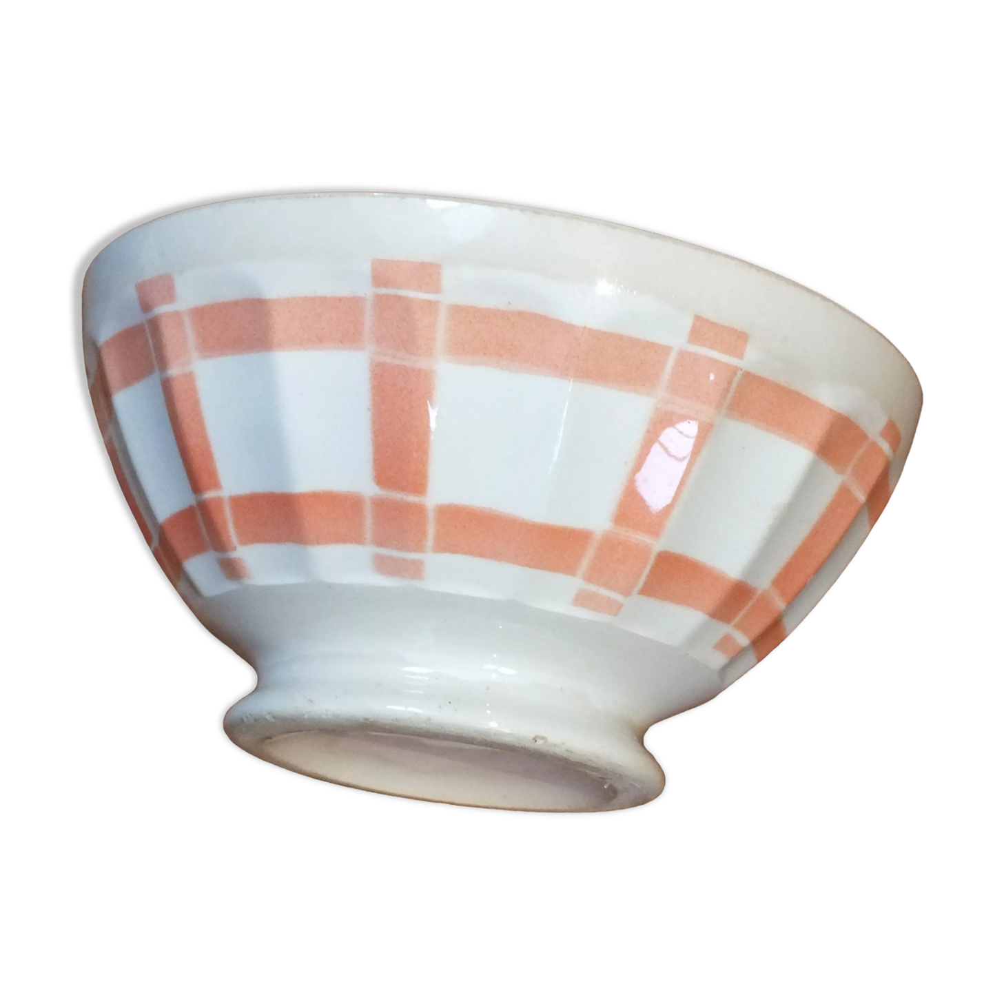 Large faceted salmon pink vintage bowl