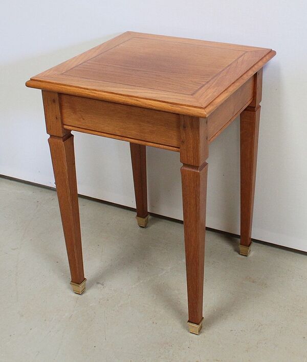 Table bout de canapé en chêne blond massif – 1950