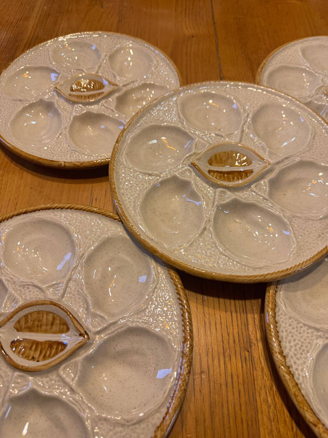 Set of 5 oyster plates Saint-Clément France no. 4589 – Earthenware