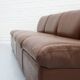 Canapé modulable en cuir cognac par Artifort