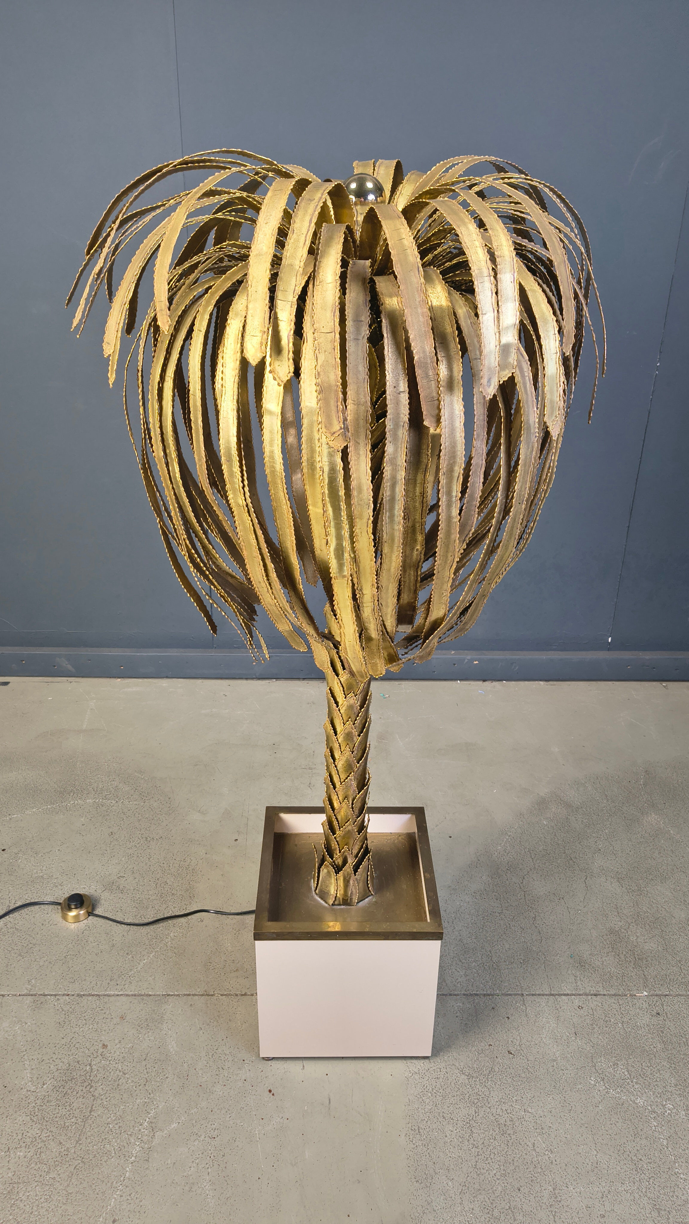 Brass palm tree floor lamp by Maison Jansen, 1970s
