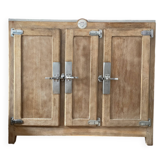 Bonnet brand cooler cabinet