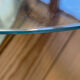 Table basse vintage en verre et chrome